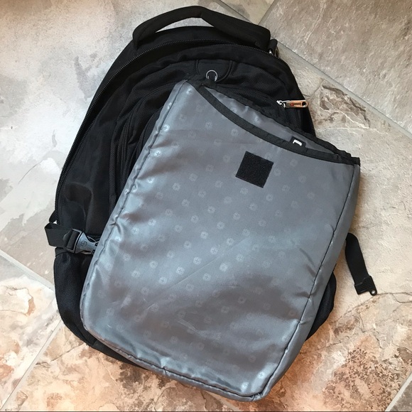 SwissGear Backpack - Picture 4 of 5